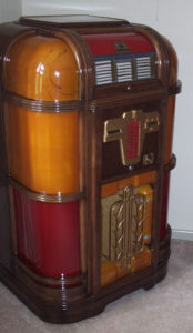 1939 ROCK-OLA STANDARD LIGHT UP JUKEBOX