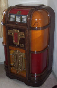 1939 ROCK-OLA STANDARD LIGHT UP JUKEBOX