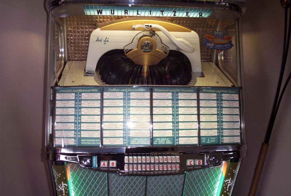 1957 WURLITZER 2104 JUKEBOX