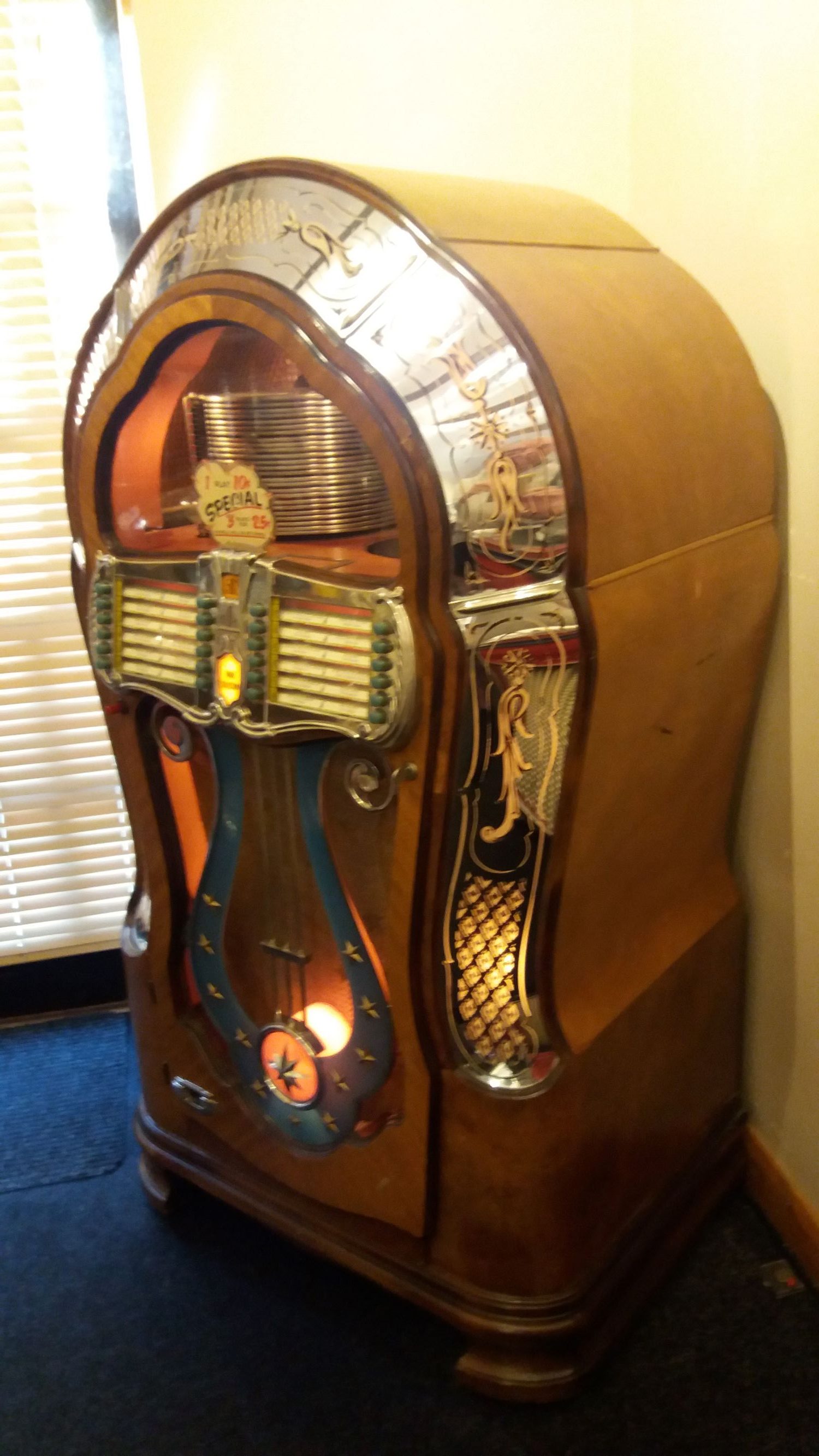 ORIGINAL RARE 1947 WURLITZER 1080A JUKEBOX
